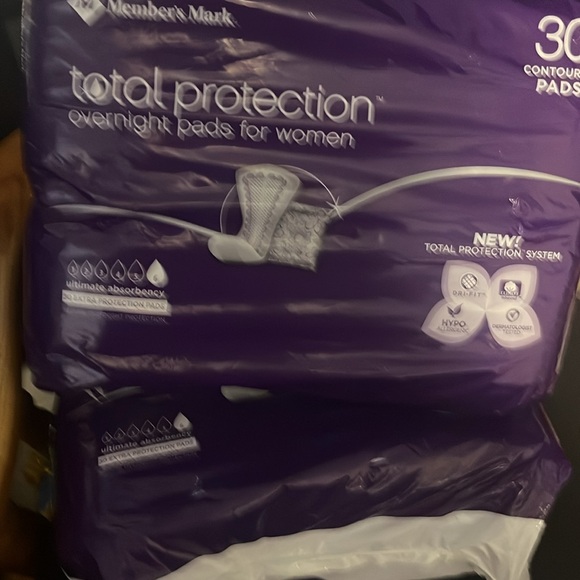 Members Mark overnight pads for women number 6?ultimate absorbing. Contoured - Picture 4 of 5